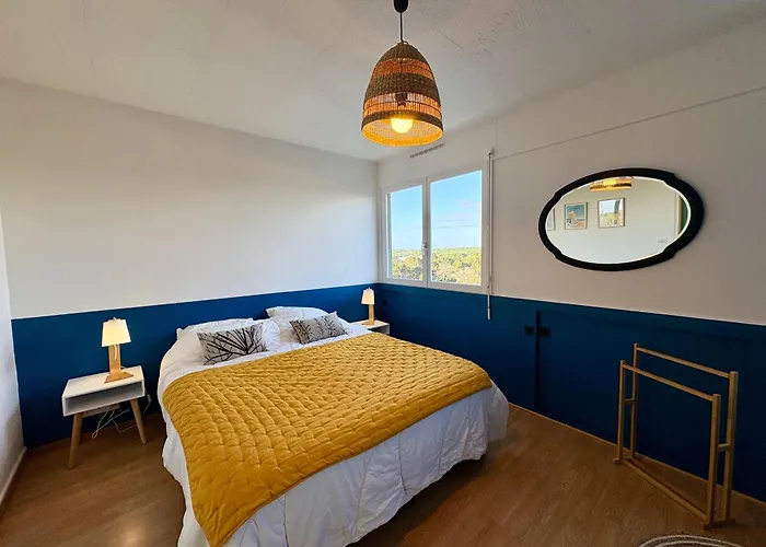 Renove A Jean De Monts - Face A La - Internet Rapide - Fr-1-323-496 *