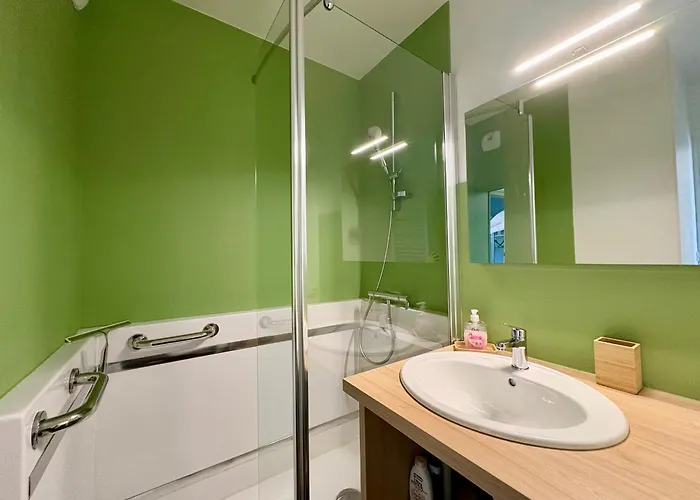 Renove A Jean De Monts - Face A La - Internet Rapide - Fr-1-323-496 *